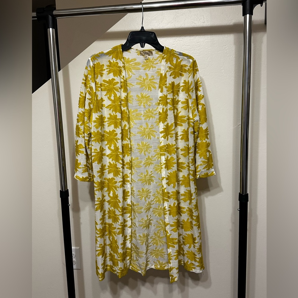 Lavish Brand Women’s Yellow and White Floral Duster Cardigan